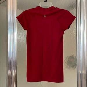 Lululemon swiftly tech short sleeve size 4